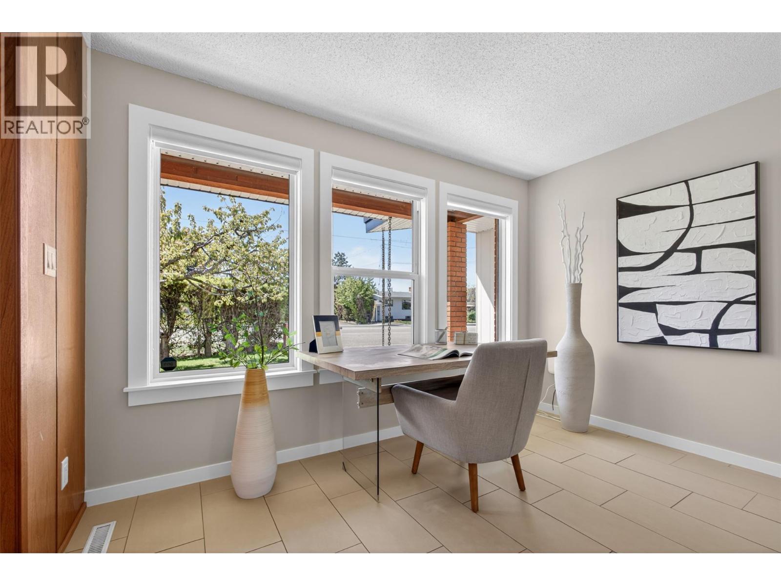  900 Anders Road, West Kelowna