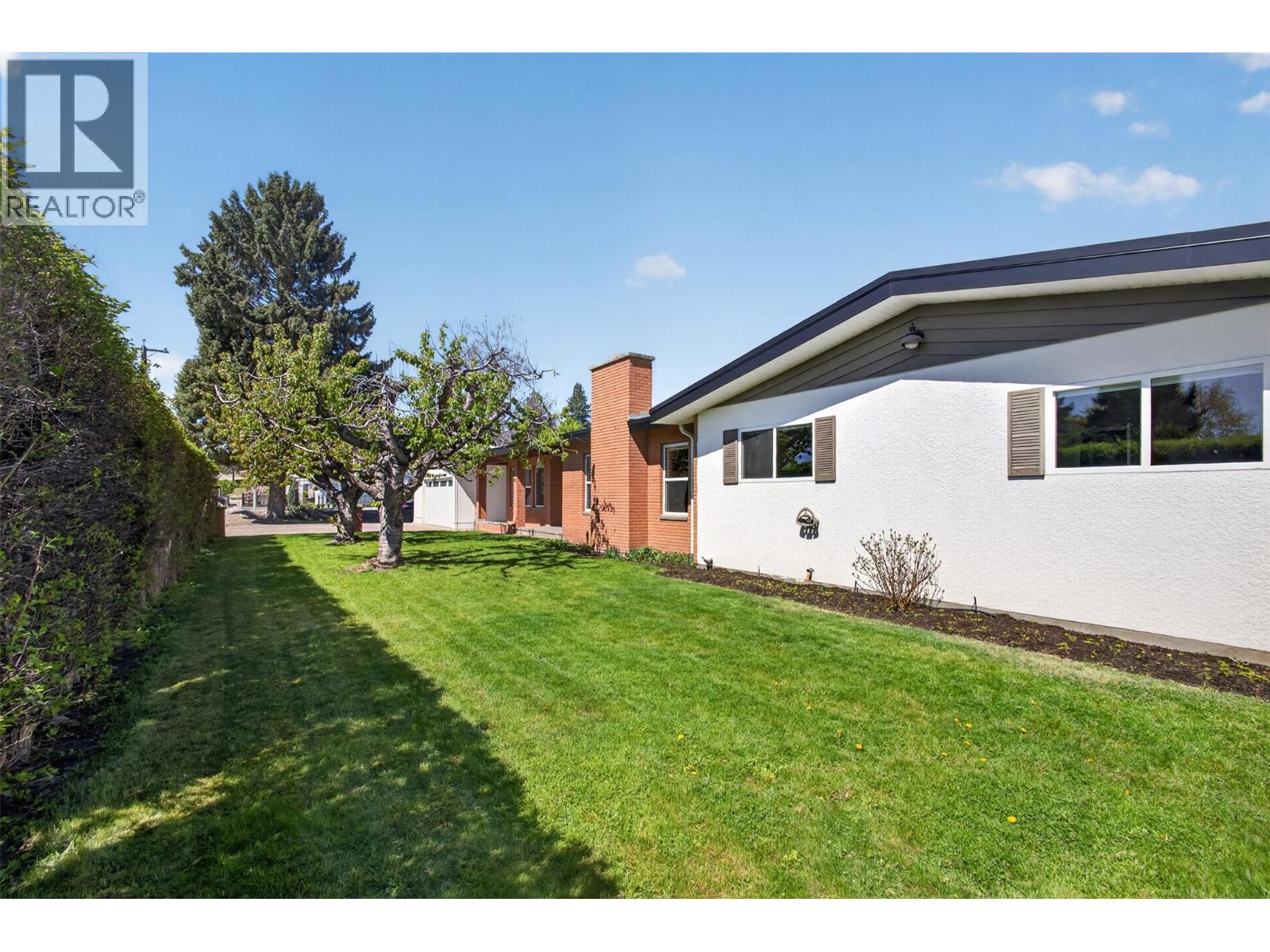  900 Anders Road, West Kelowna