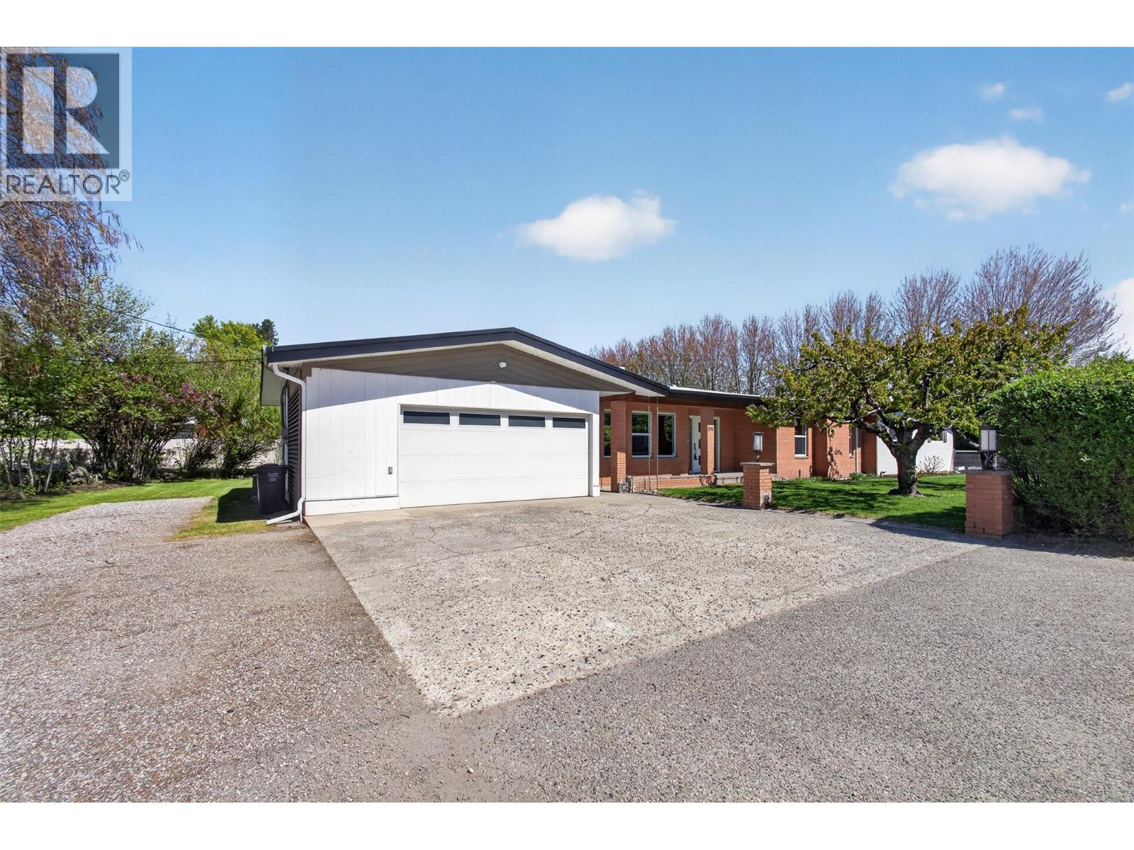  900 Anders Road, West Kelowna