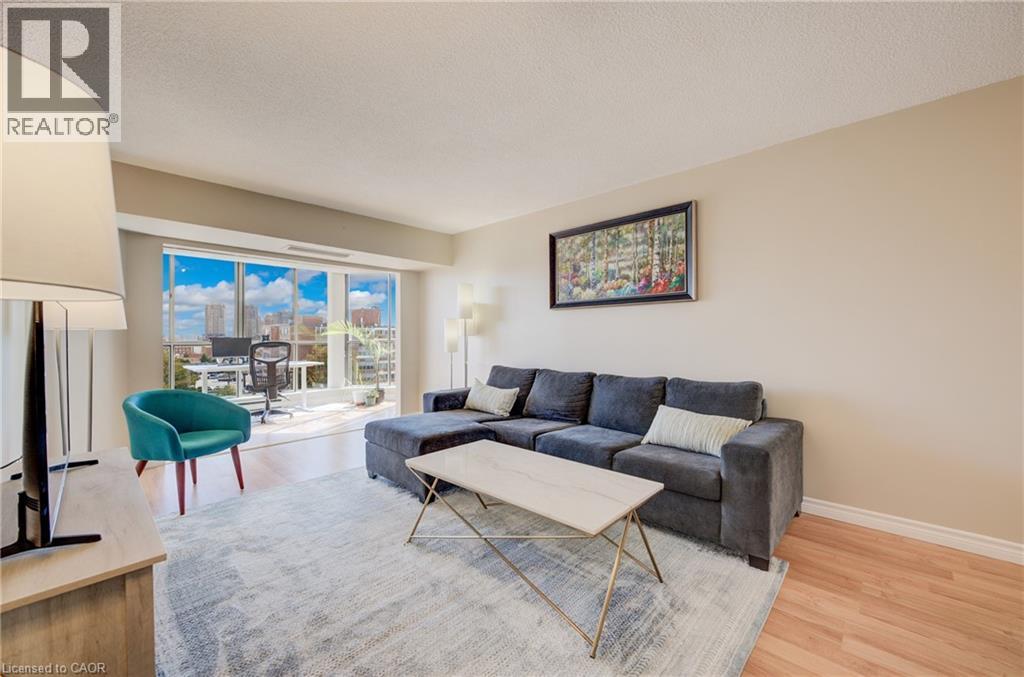 265 WESTCOURT Place Unit# 702, Waterloo, Ontario, N2L6E4 — Photo 13