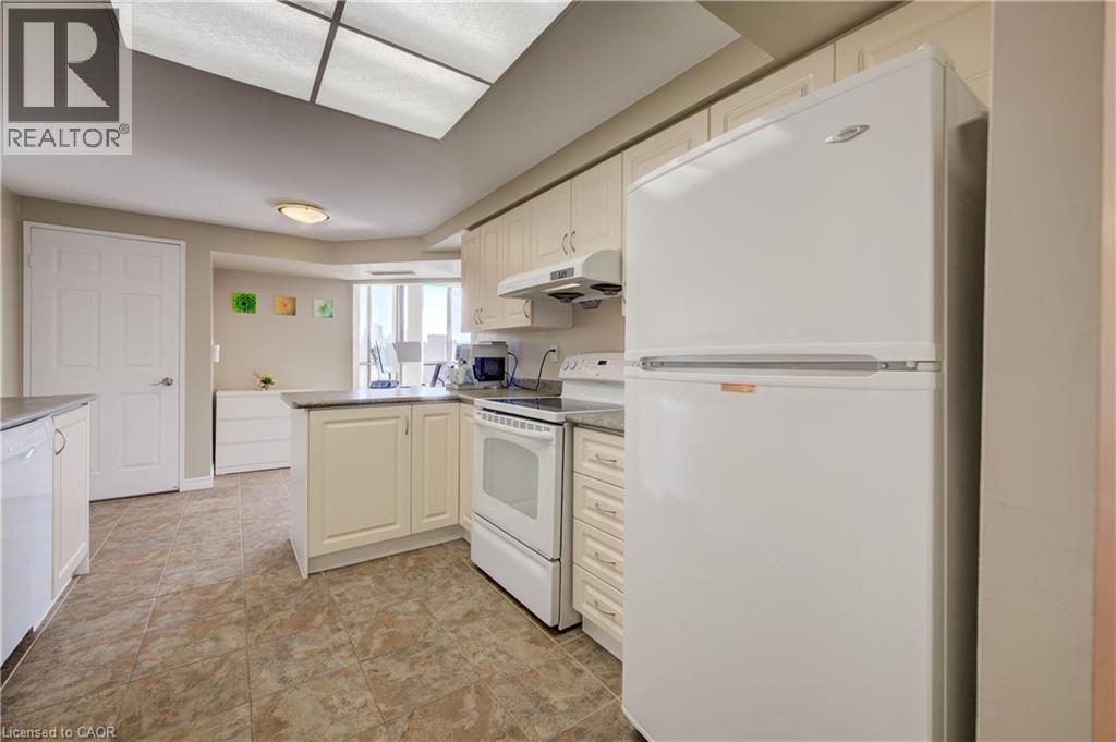265 WESTCOURT Place Unit# 702, Waterloo, Ontario, N2L6E4 — Photo 23