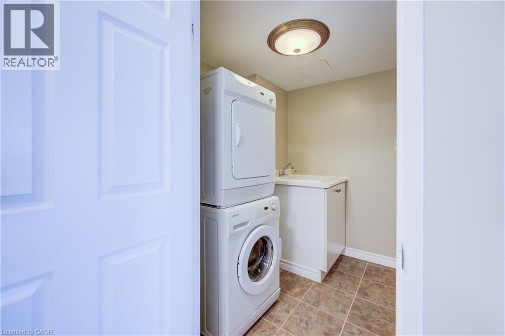 265 WESTCOURT Place Unit# 702, Waterloo, Ontario, N2L6E4 — Photo 27
