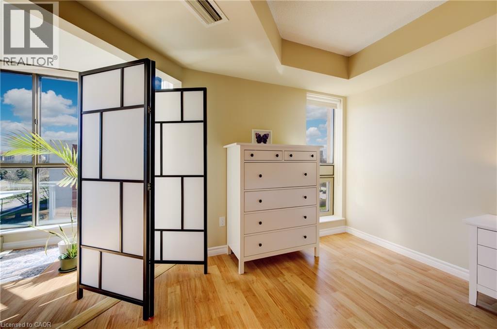 265 WESTCOURT Place Unit# 702, Waterloo, Ontario, N2L6E4 — Photo 28