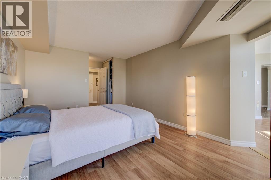 265 WESTCOURT Place Unit# 702, Waterloo, Ontario, N2L6E4 — Photo 30