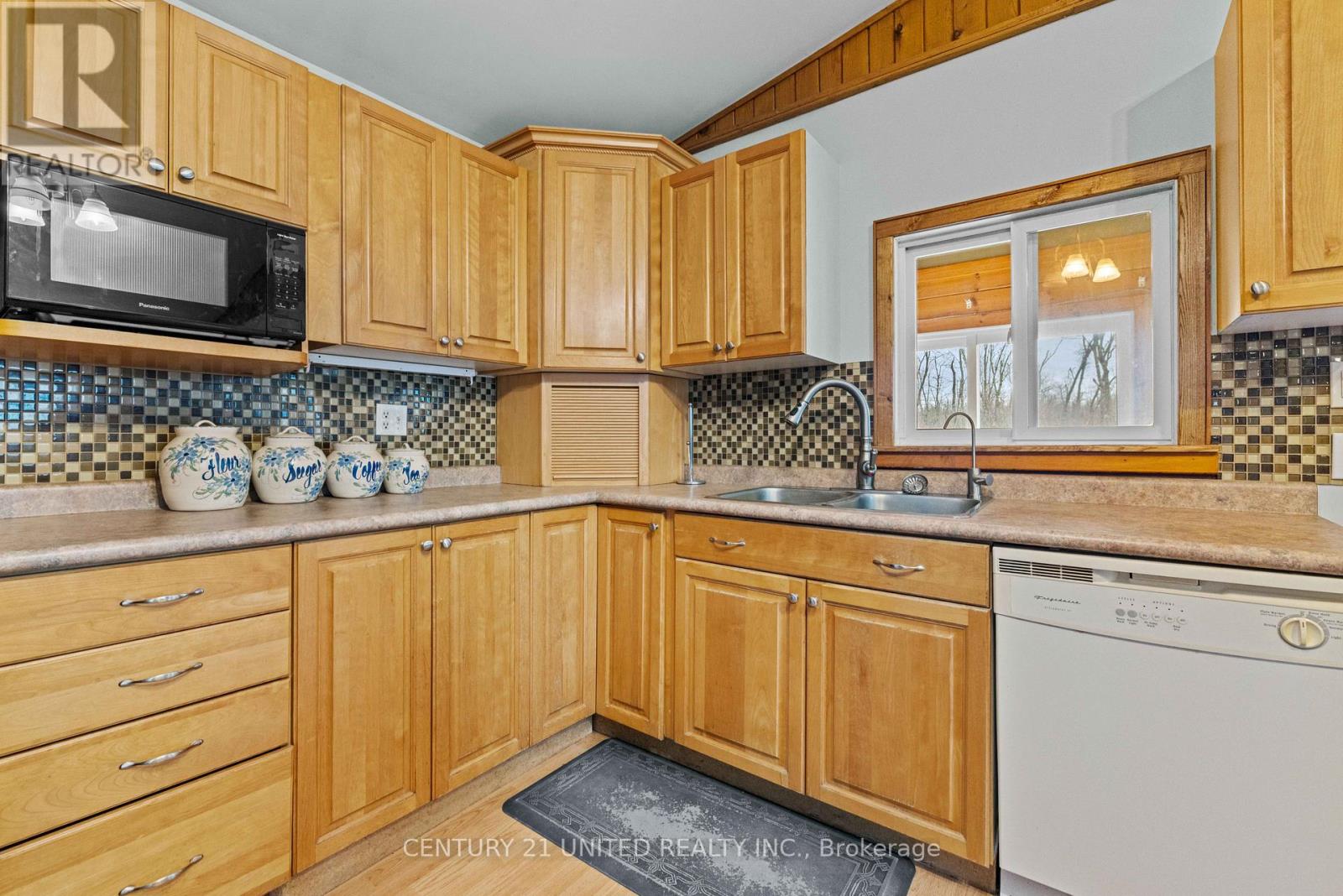 1612 SHANICK ROAD - 7