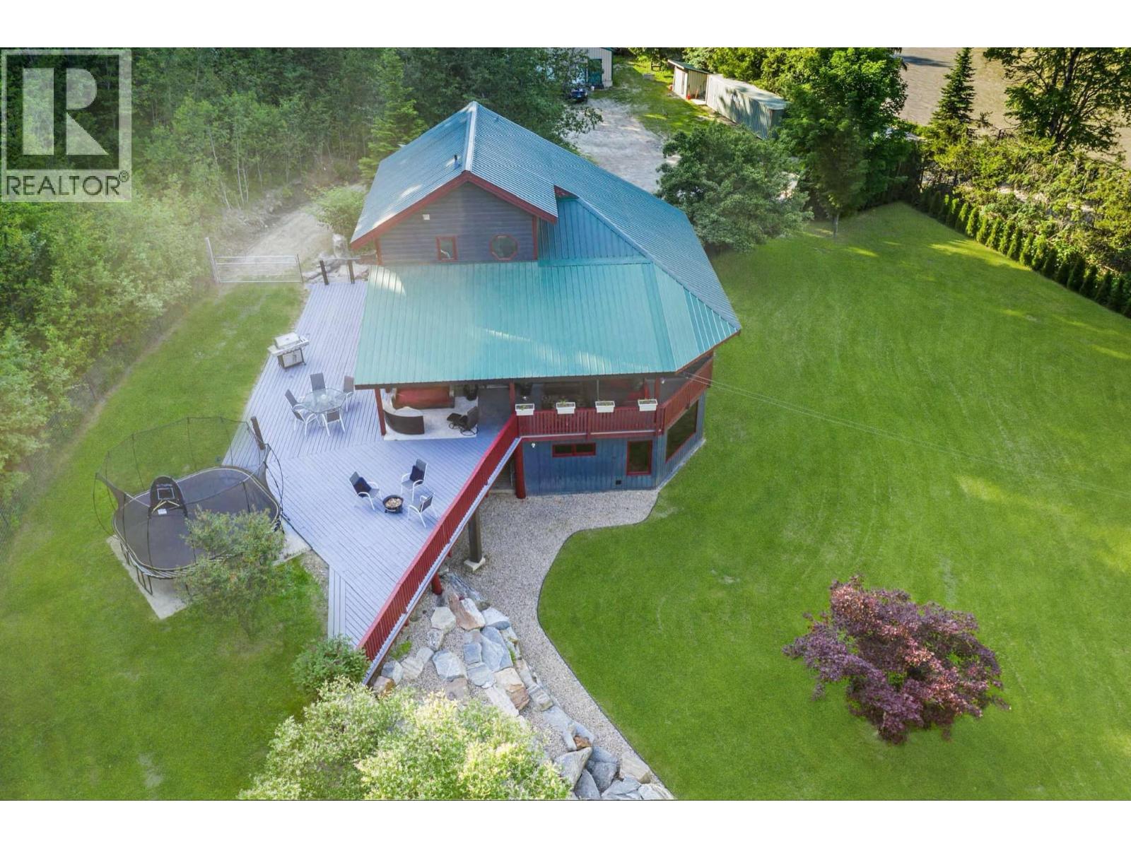 2809 Slocan Valley West Road - 4