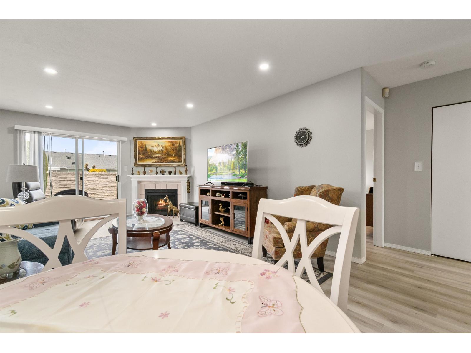 129 7610 EVANS ROAD, Sardis West Vedder, Sardis
