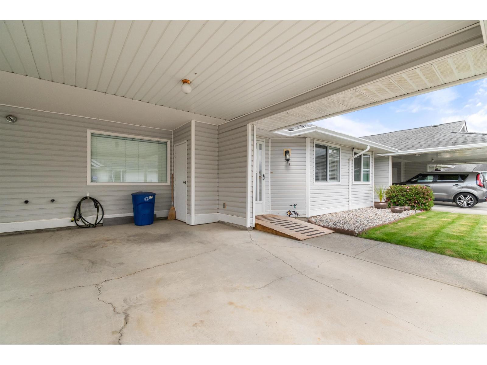 129 7610 EVANS ROAD, Sardis West Vedder, Sardis