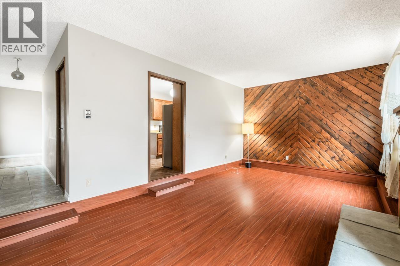 11121 KINGSBRIDGE Drive, Richmond