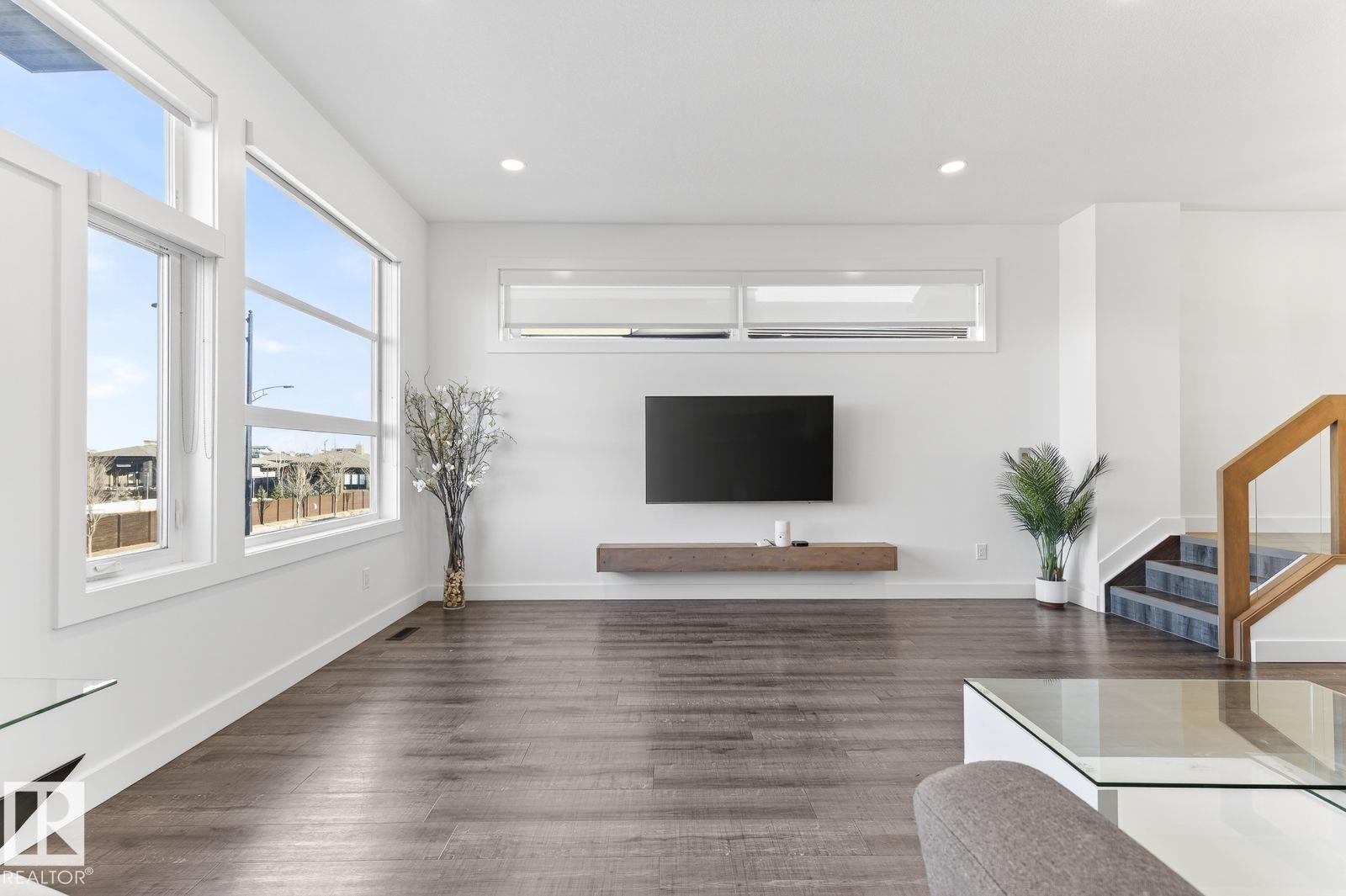 793 WINDERMERE WD NW - 23