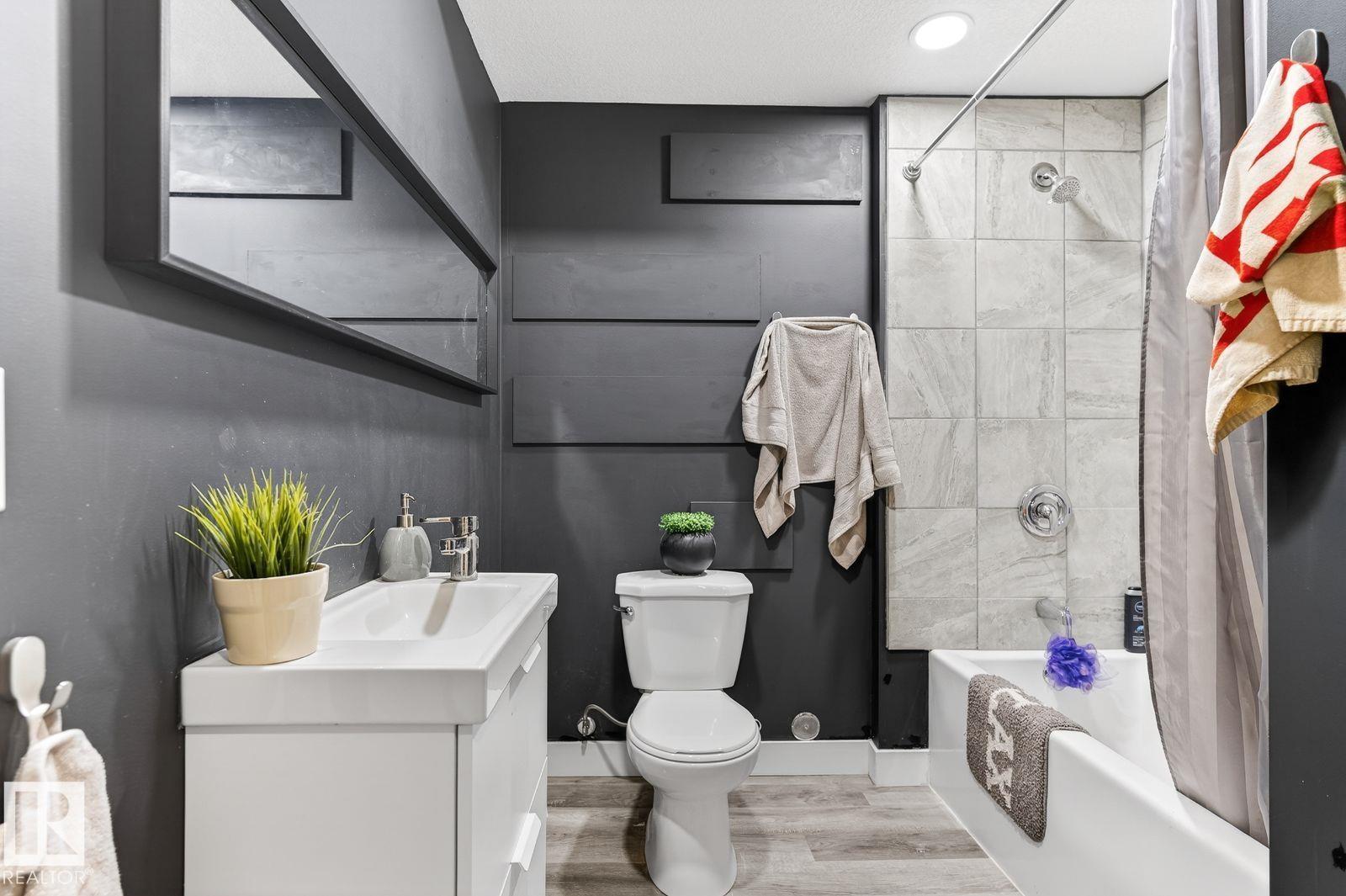 793 WINDERMERE WD NW, Edmonton