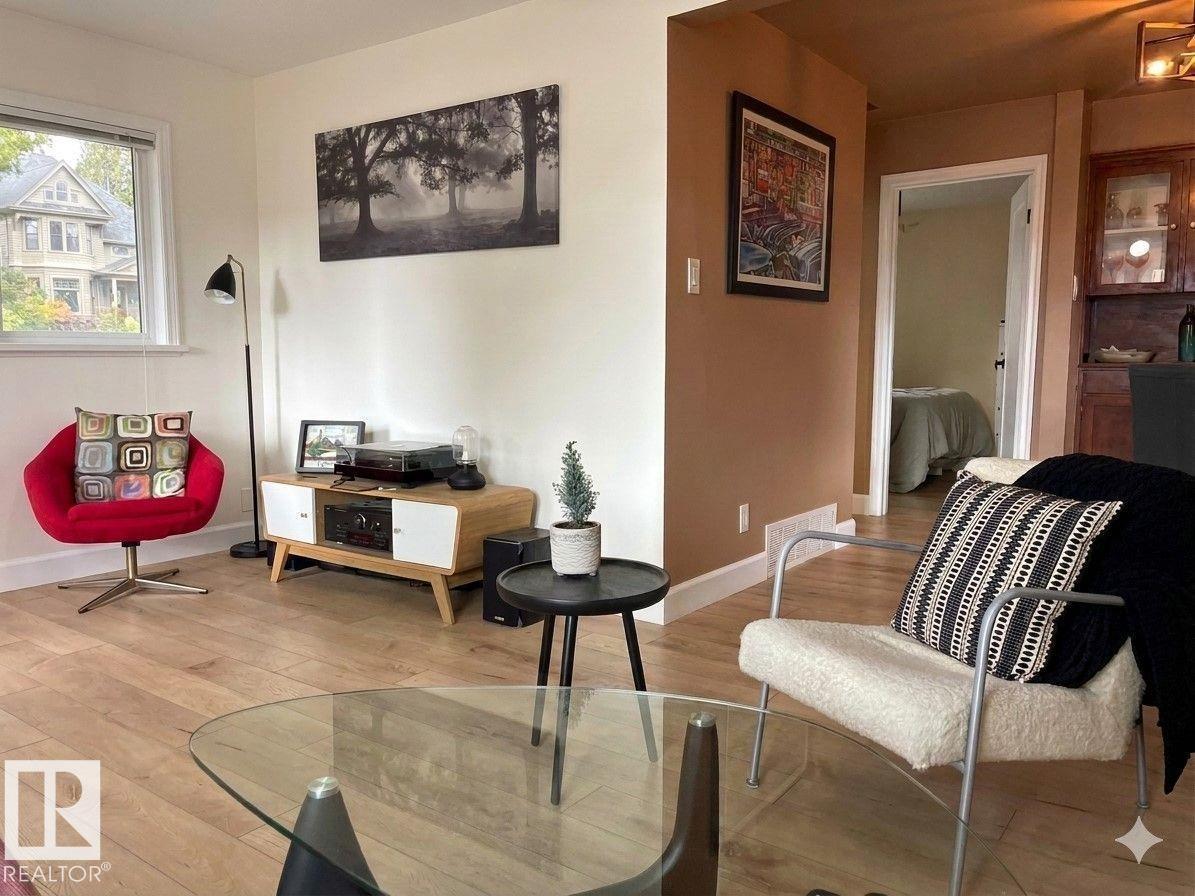 14520 104 AV NW, Edmonton