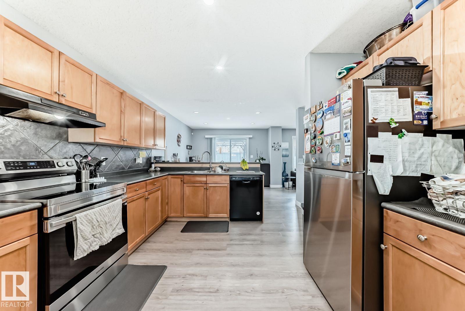 715 HUDSON PL NW, Edmonton