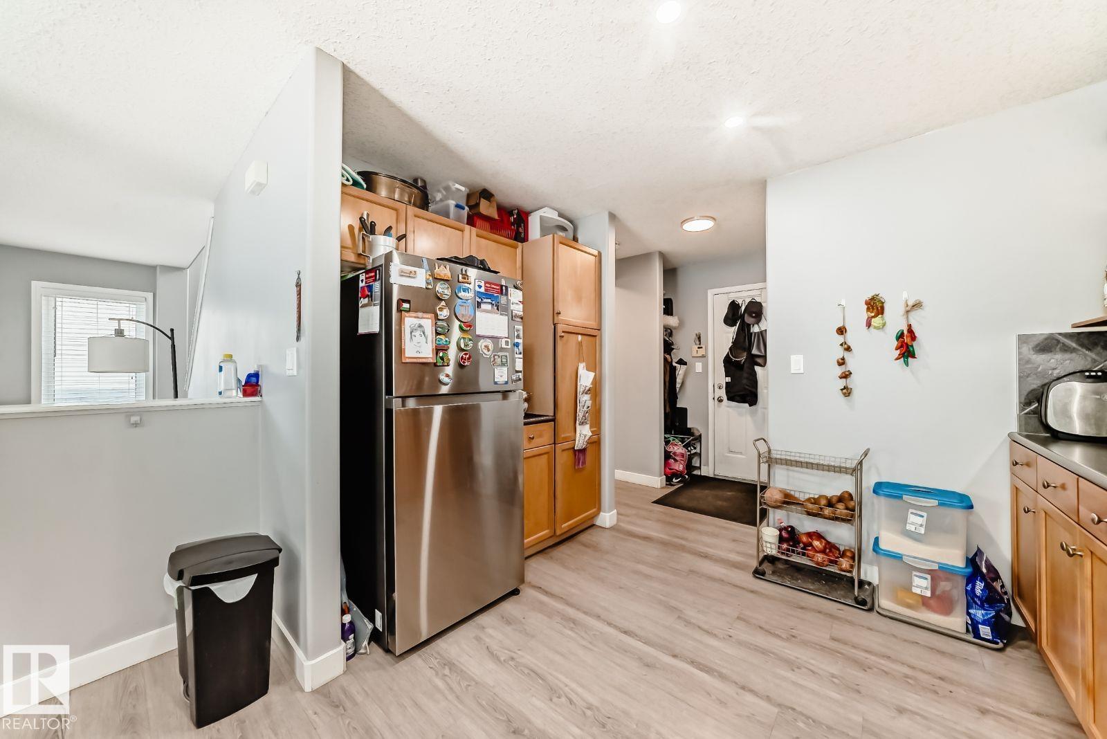 715 HUDSON PL NW, Edmonton