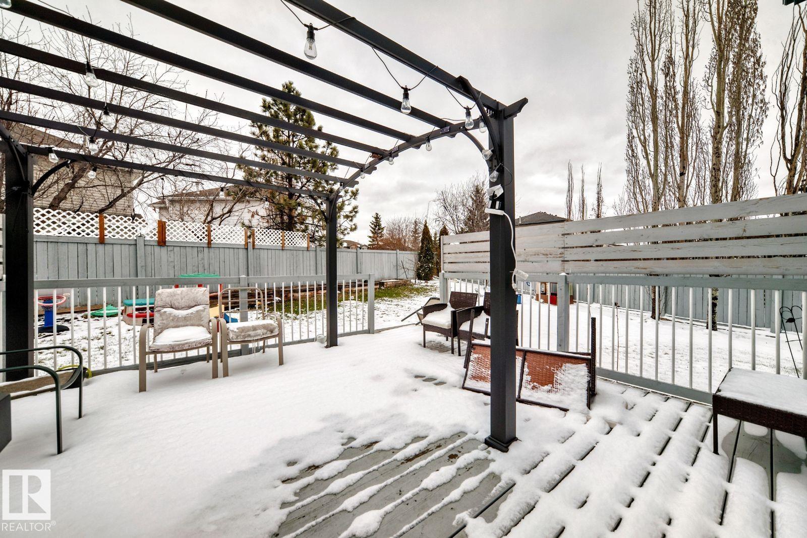 715 HUDSON PL NW, Edmonton