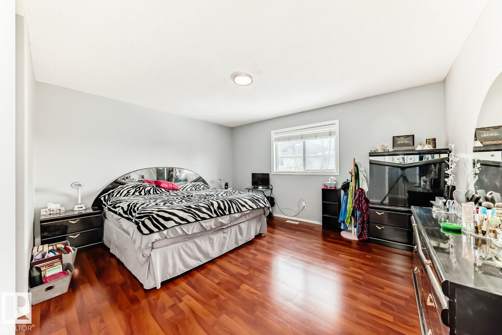 715 HUDSON PL NW, Edmonton