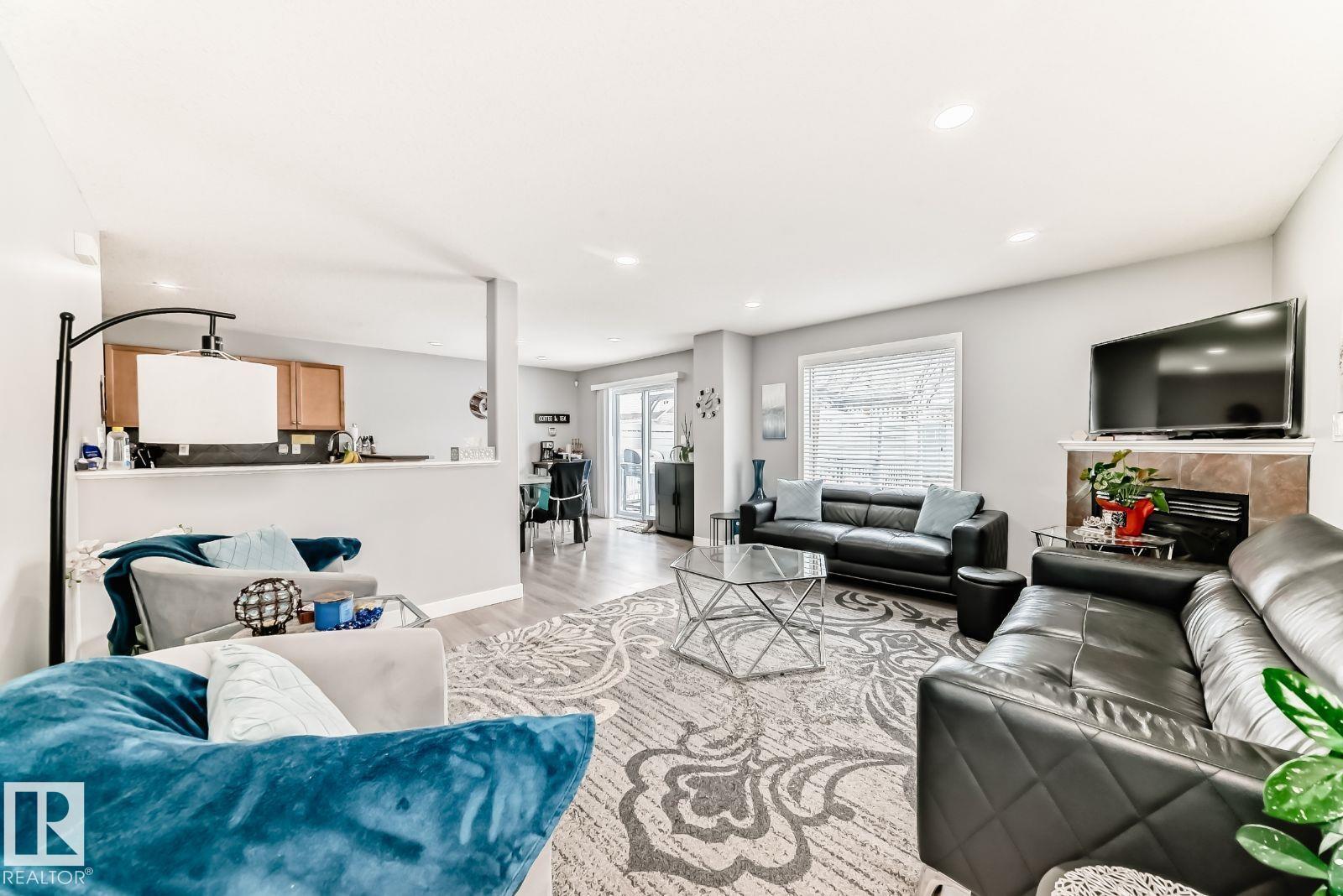 715 HUDSON PL NW, Edmonton