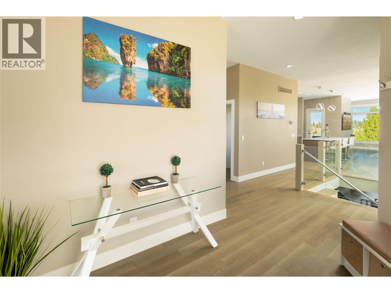  1180 Goldfinch Place, Kelowna