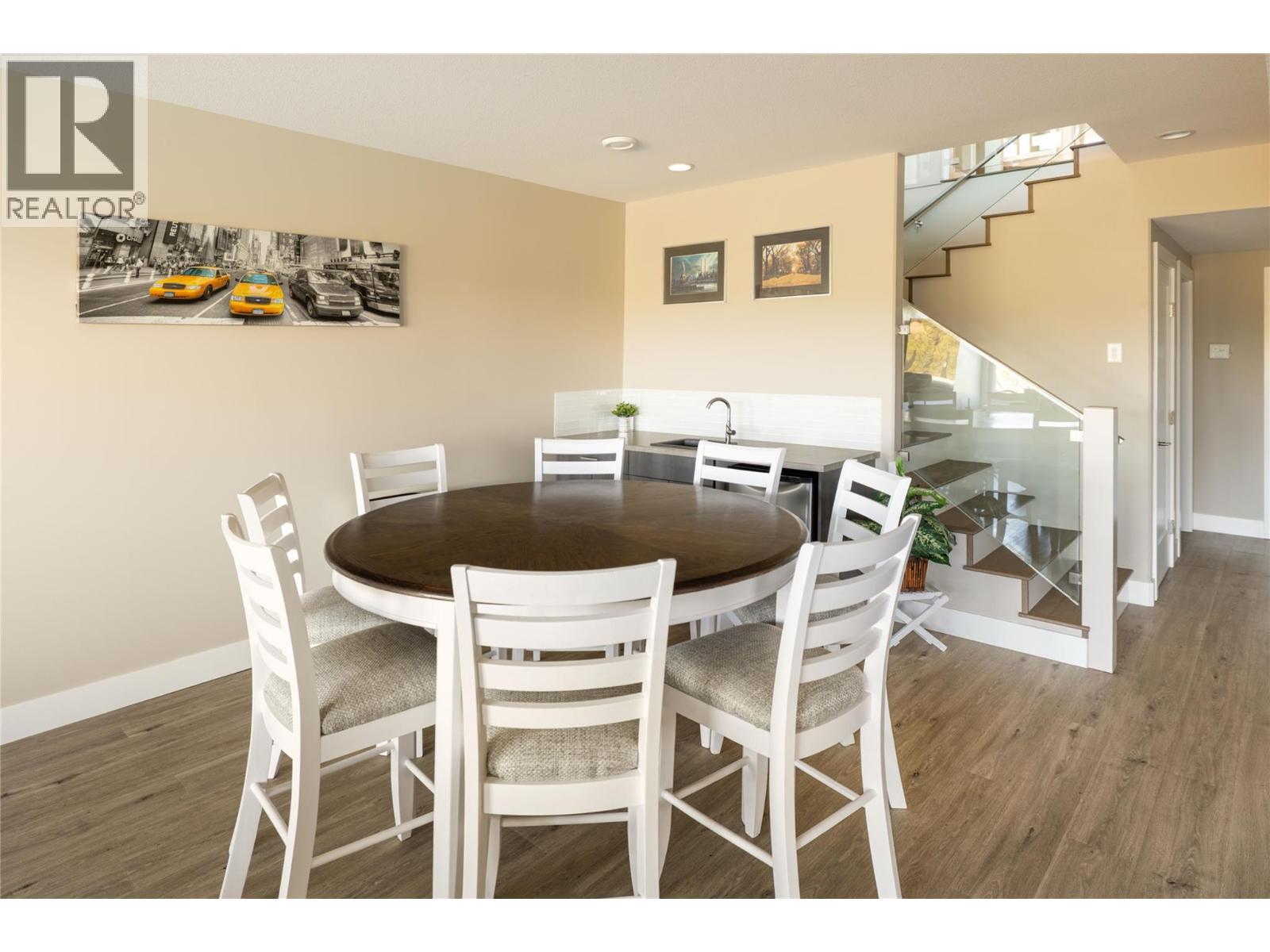  1180 Goldfinch Place, Kelowna