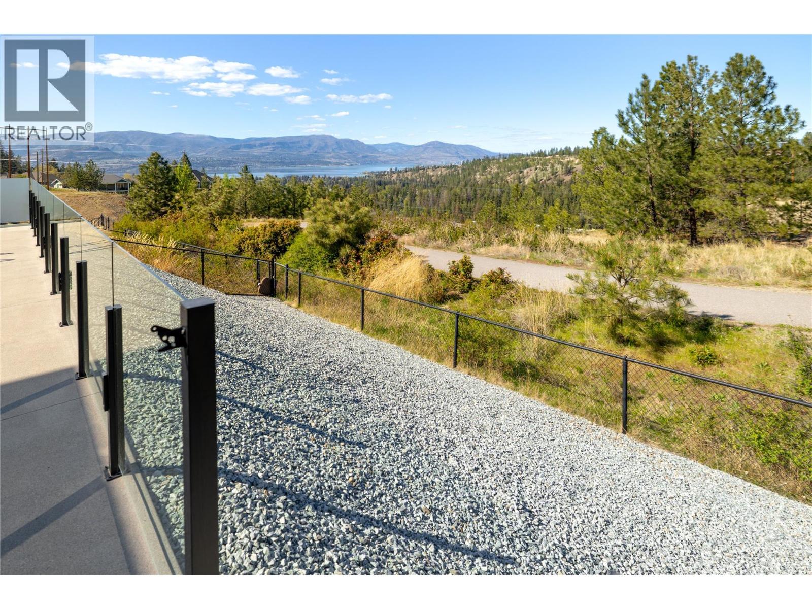  1180 Goldfinch Place, Kelowna