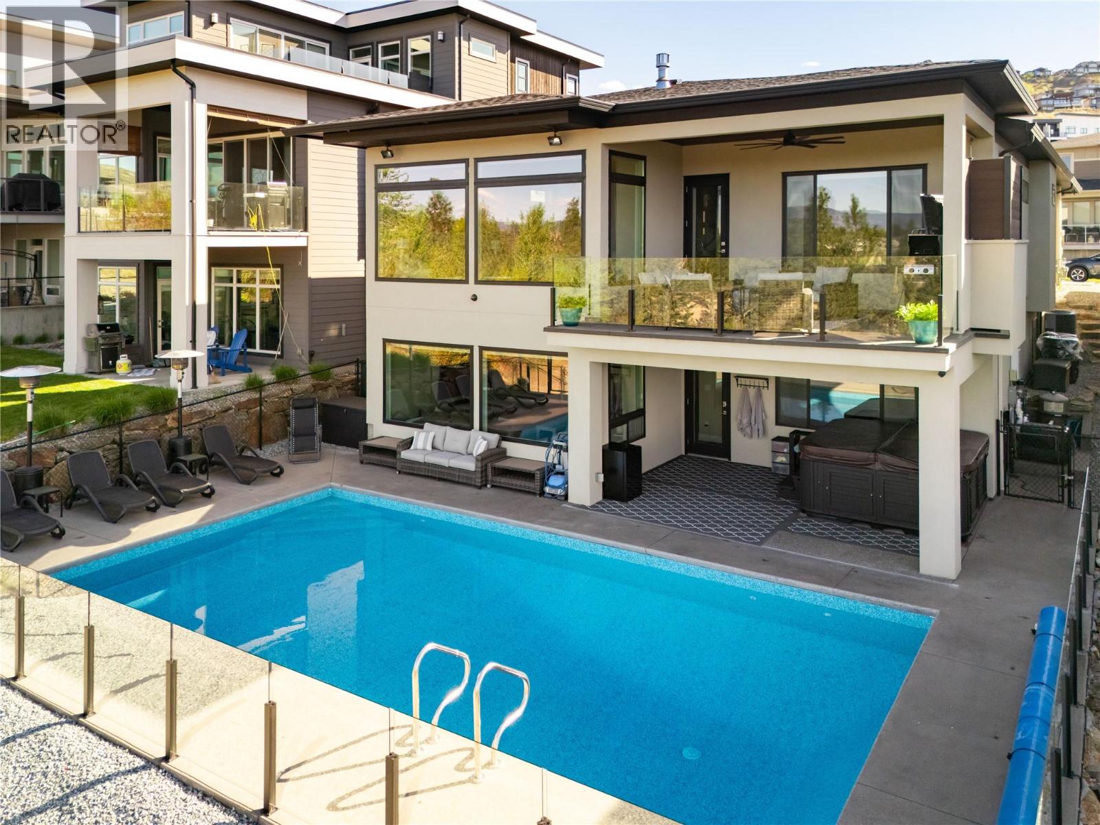  1180 Goldfinch Place, Kelowna