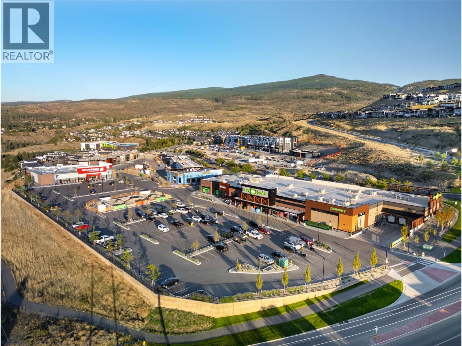  1180 Goldfinch Place, Kelowna