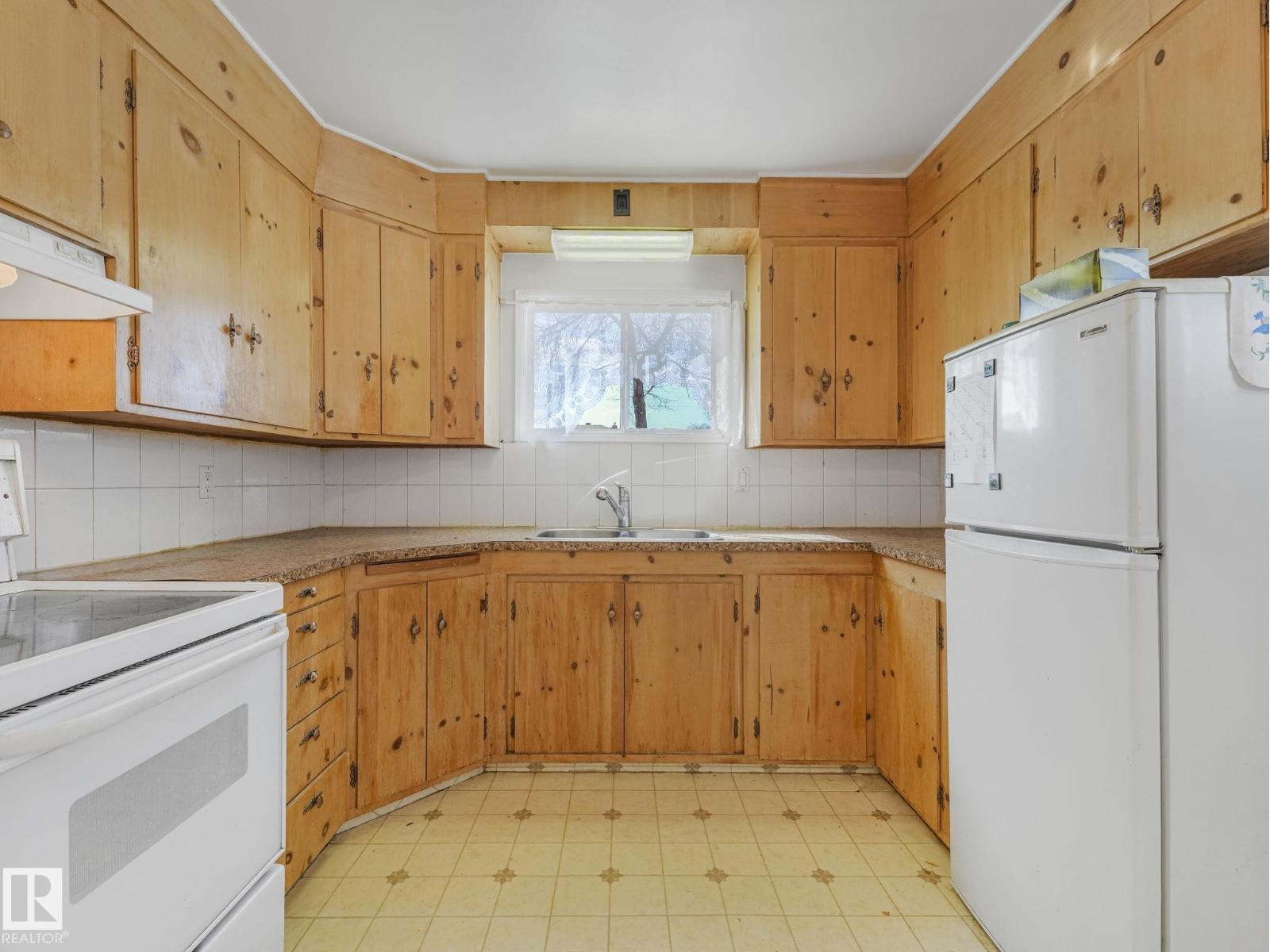 12245 96 ST NW, Edmonton