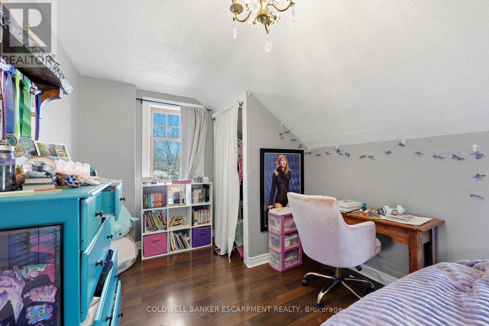 219 ARTHUR STREET - 31