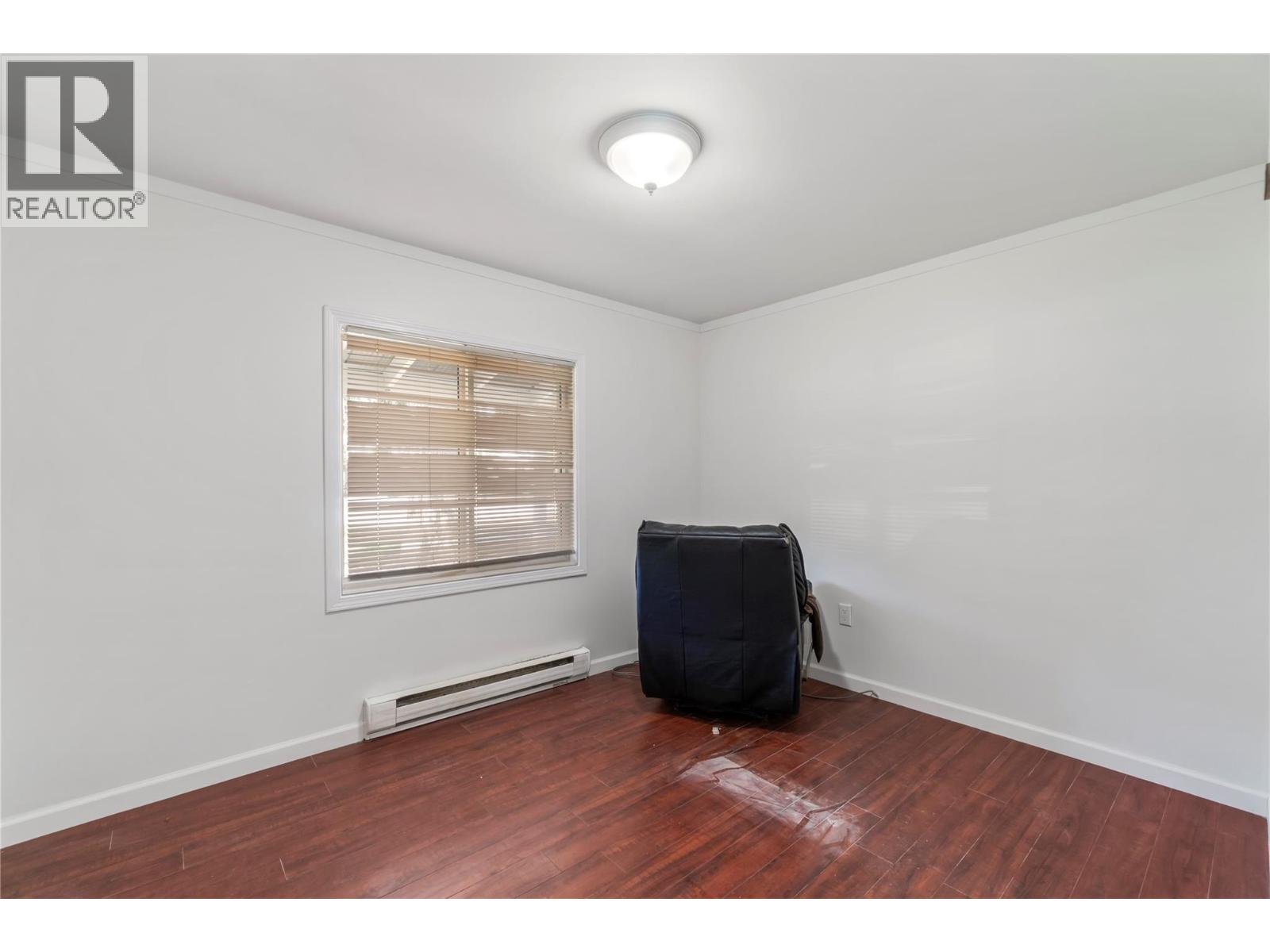  725 Conn Street, Sicamous