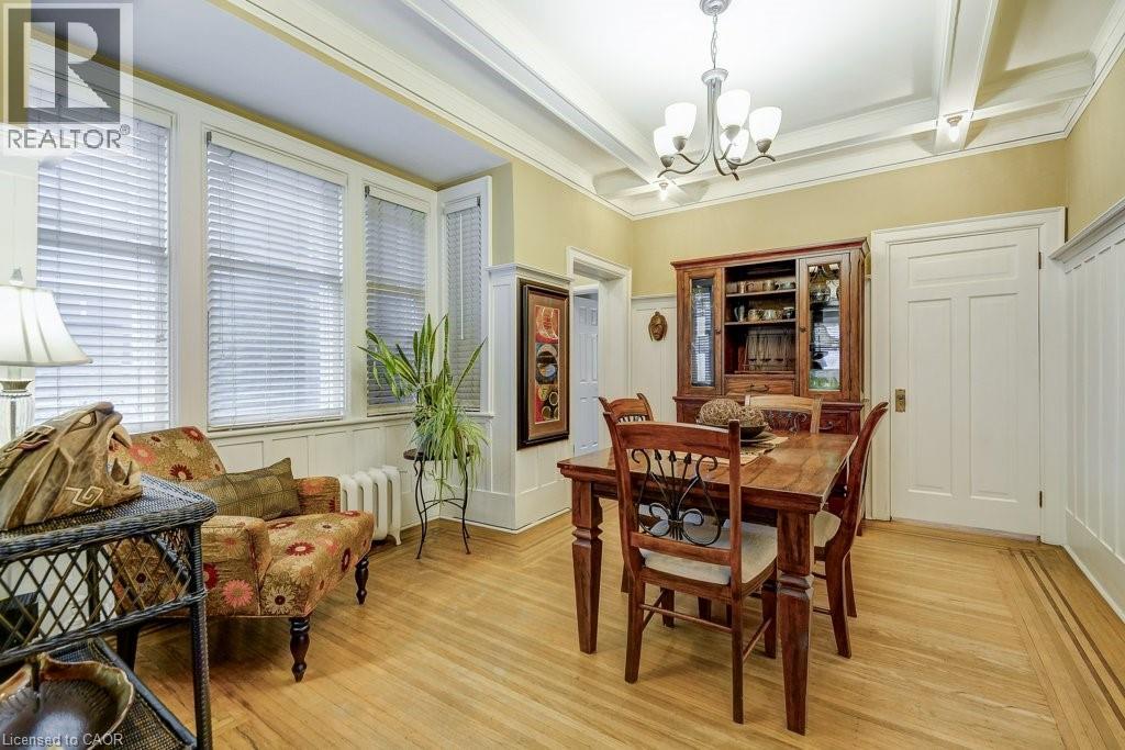 46 SHERMAN Avenue S - 10