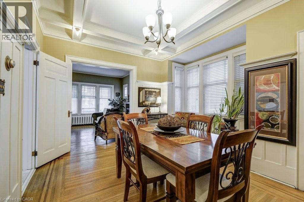 46 SHERMAN Avenue S - 11