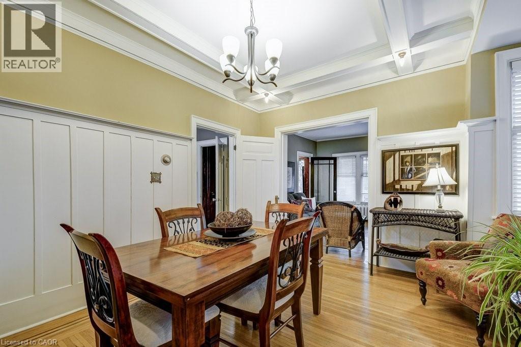 46 SHERMAN Avenue S - 12