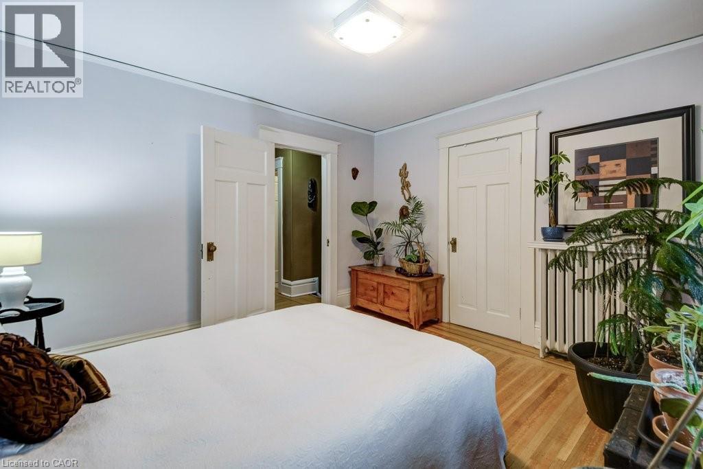 46 SHERMAN Avenue S - 27