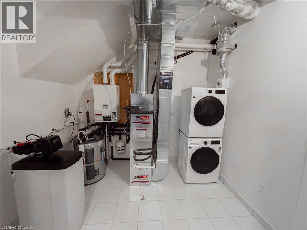 25 PALACE Street Unit# P31, Kitchener, Ontario, N2E0L2 — Photo 10
