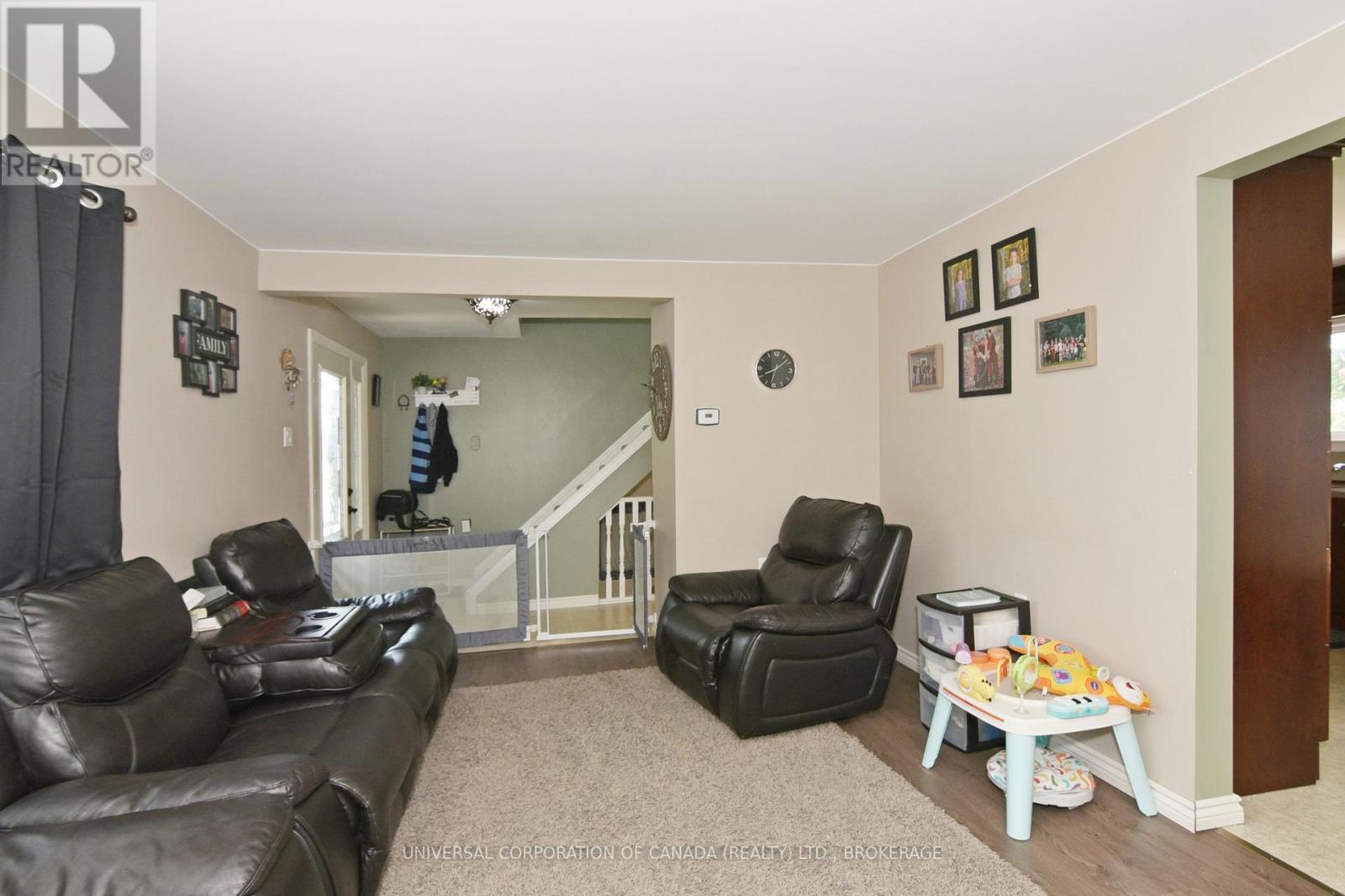 8483 IMPERIAL ROAD S - 12