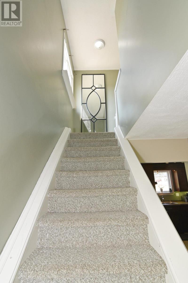 8483 IMPERIAL ROAD S - 21