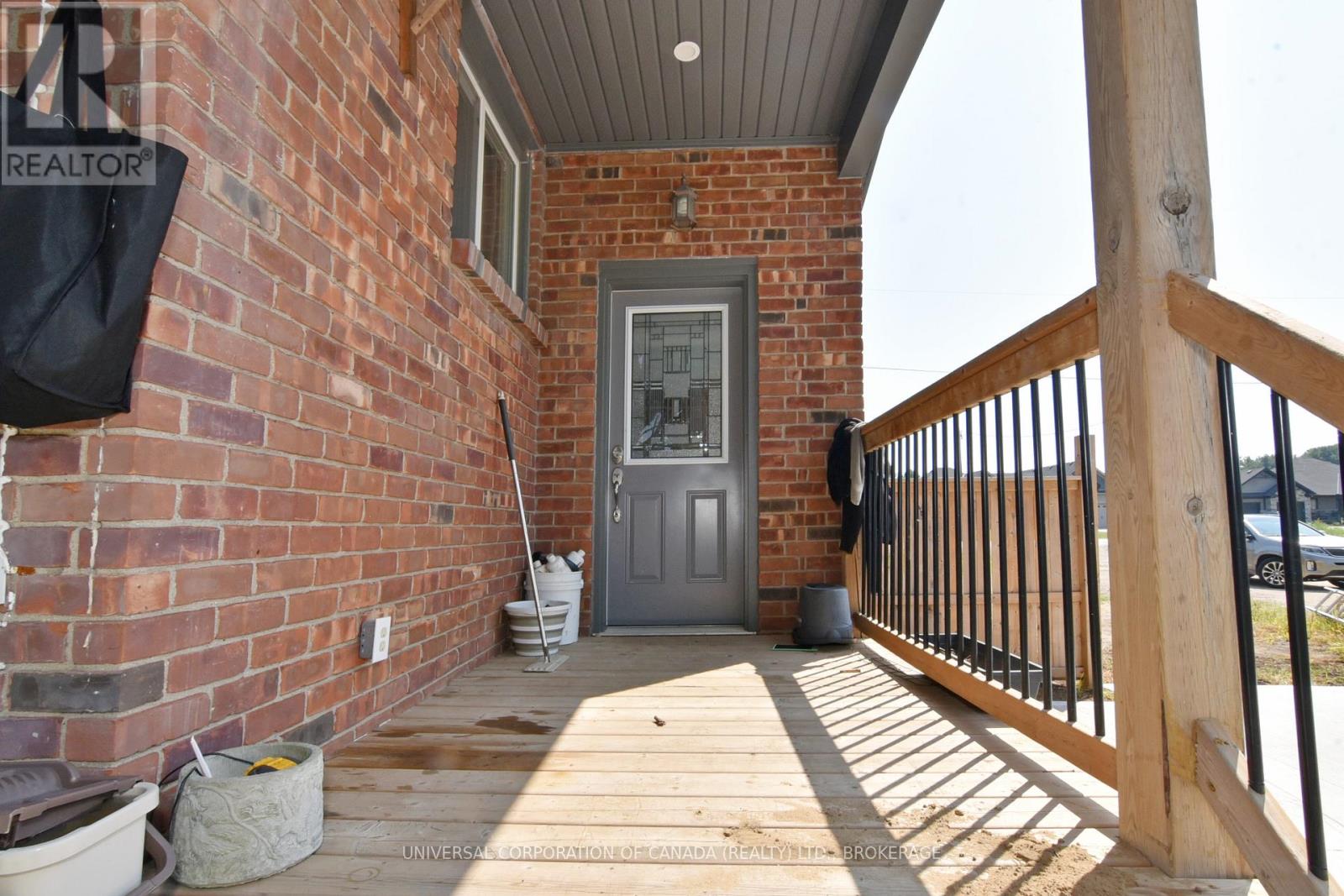 8483 IMPERIAL ROAD S - 38