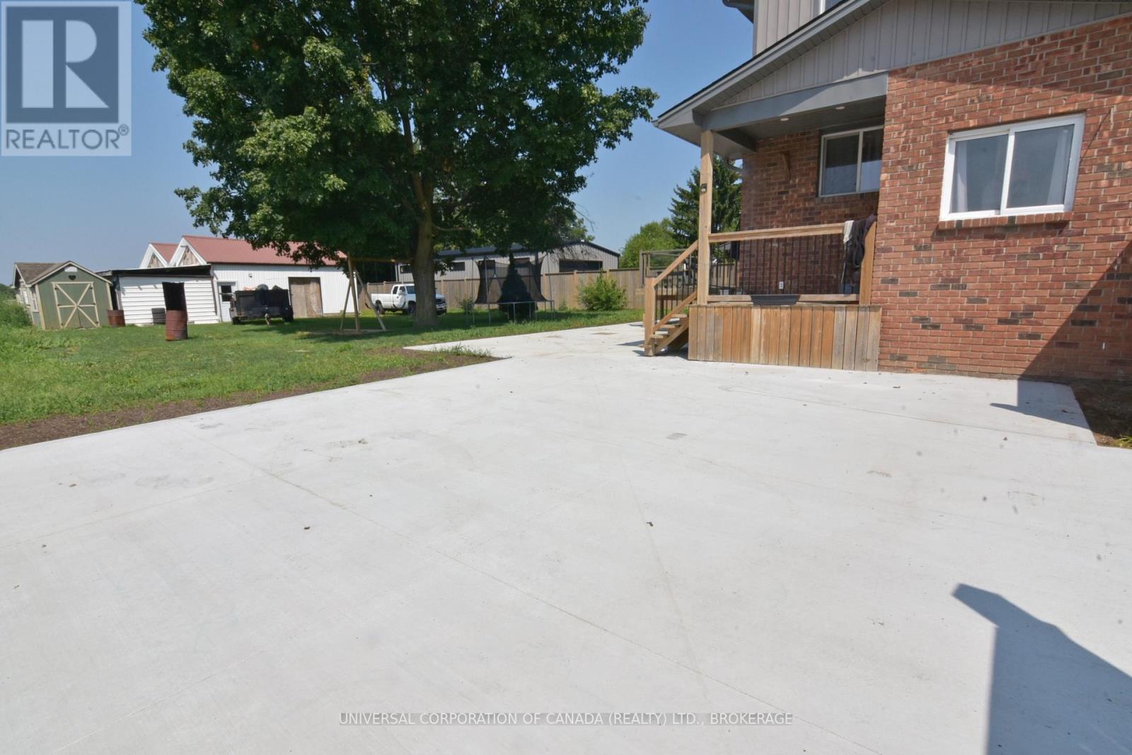 8483 IMPERIAL ROAD S - 43