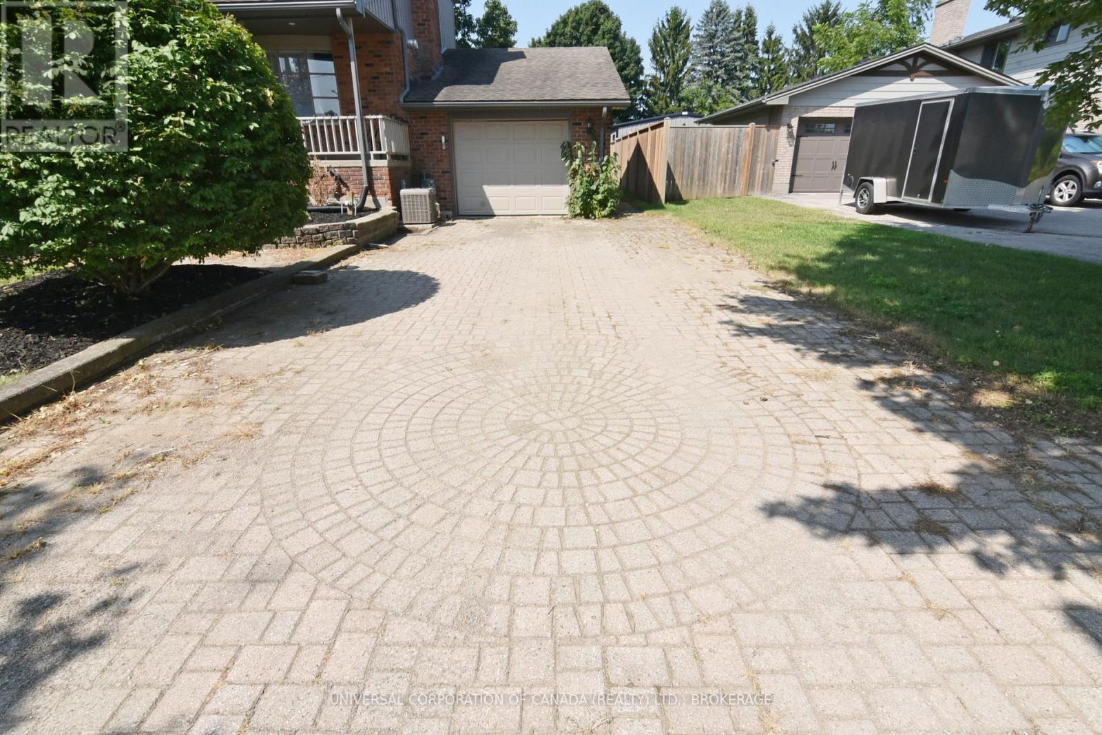 8483 IMPERIAL ROAD S - 8