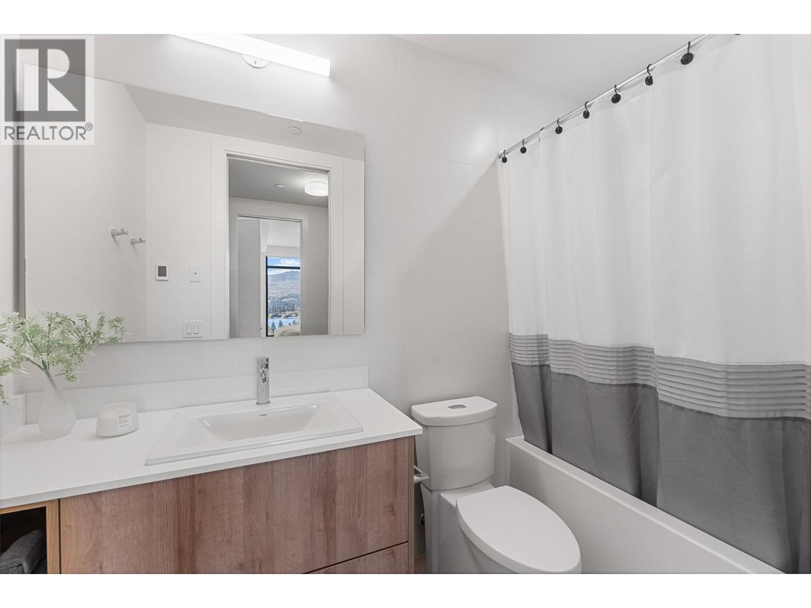 3699 Capozzi Road Unit# PH5, Kelowna