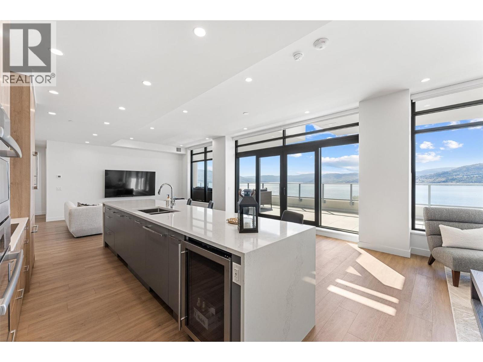 3699 Capozzi Road Unit# PH5, Kelowna