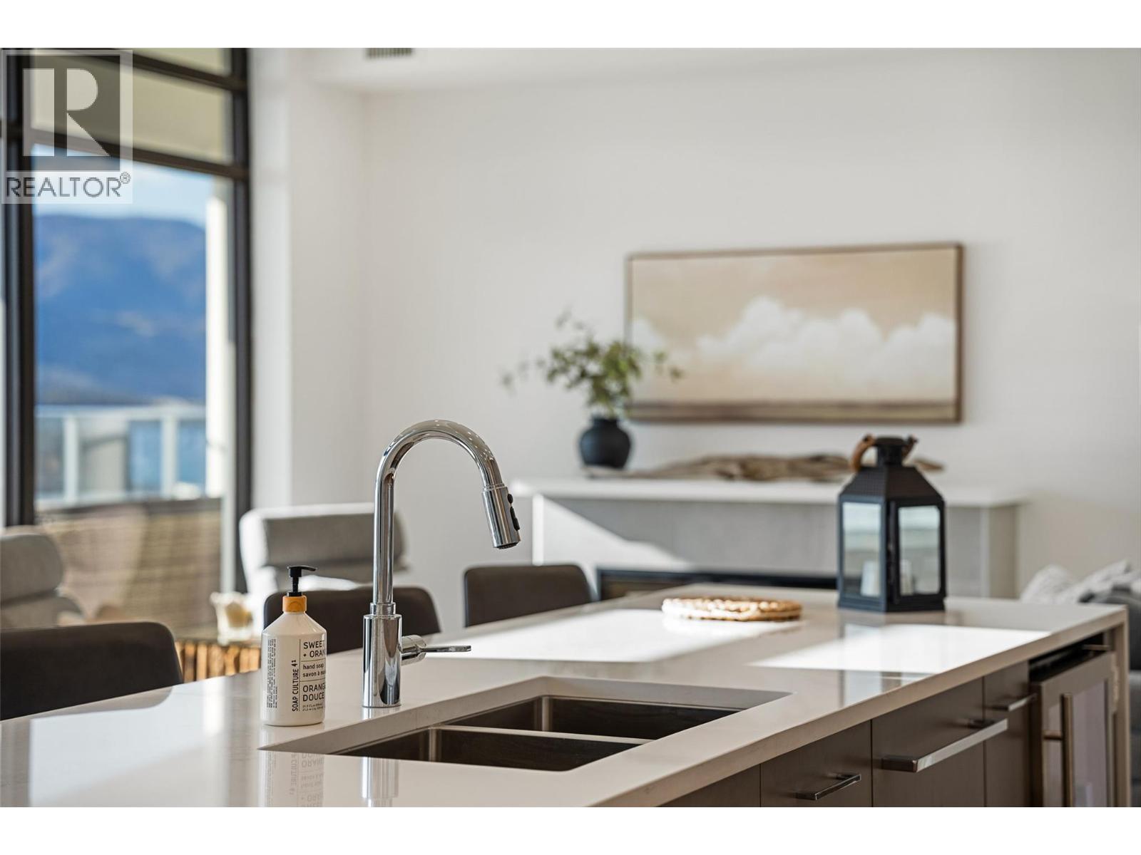 3699 Capozzi Road Unit# PH5, Kelowna