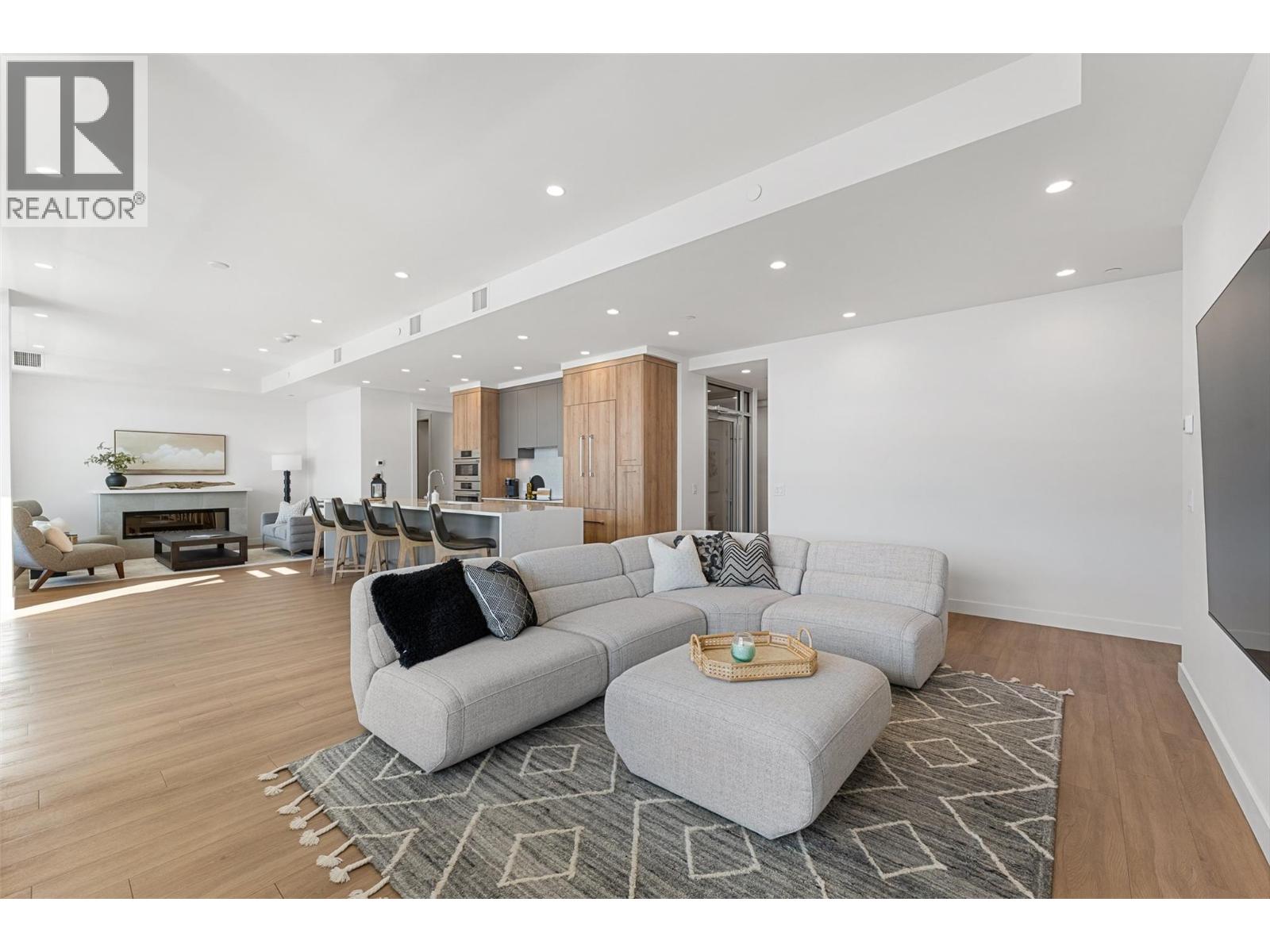 3699 Capozzi Road Unit# PH5, Kelowna