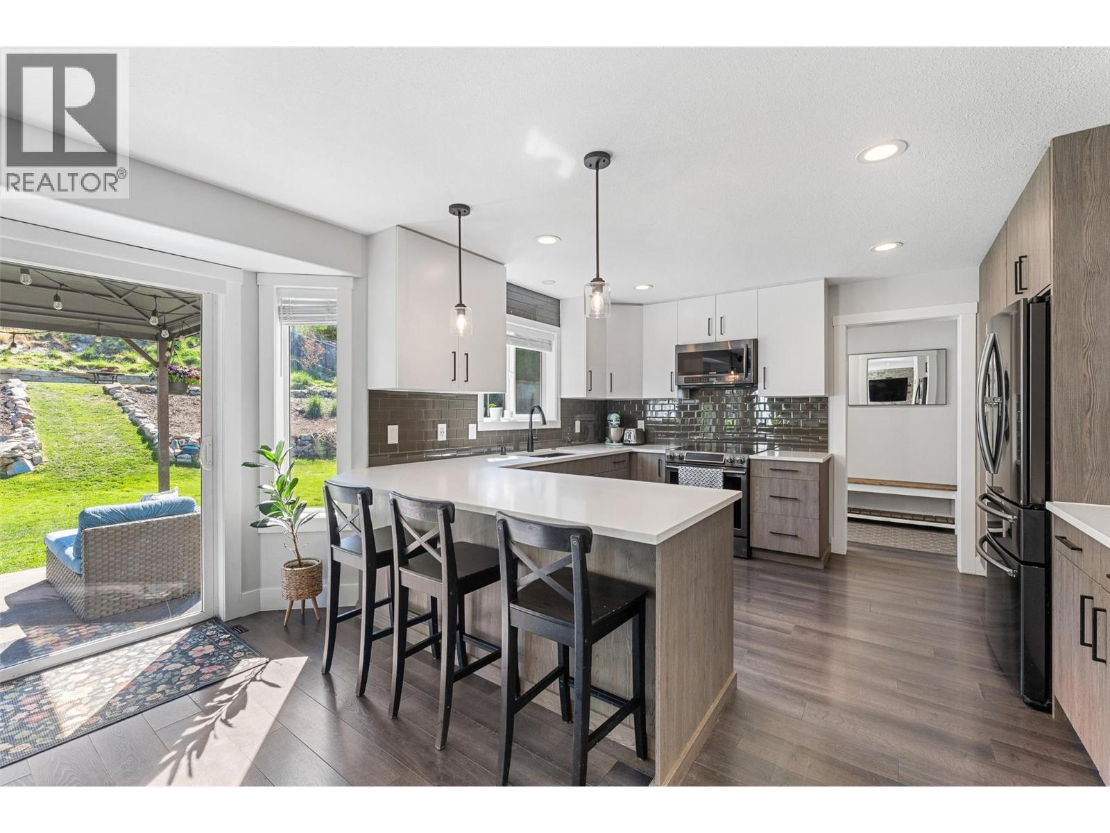  10453 Sherman Drive, Lake Country