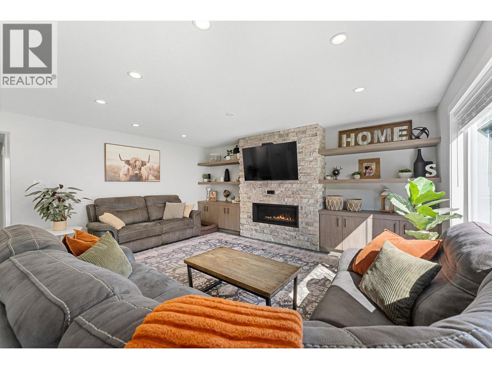  10453 Sherman Drive, Lake Country