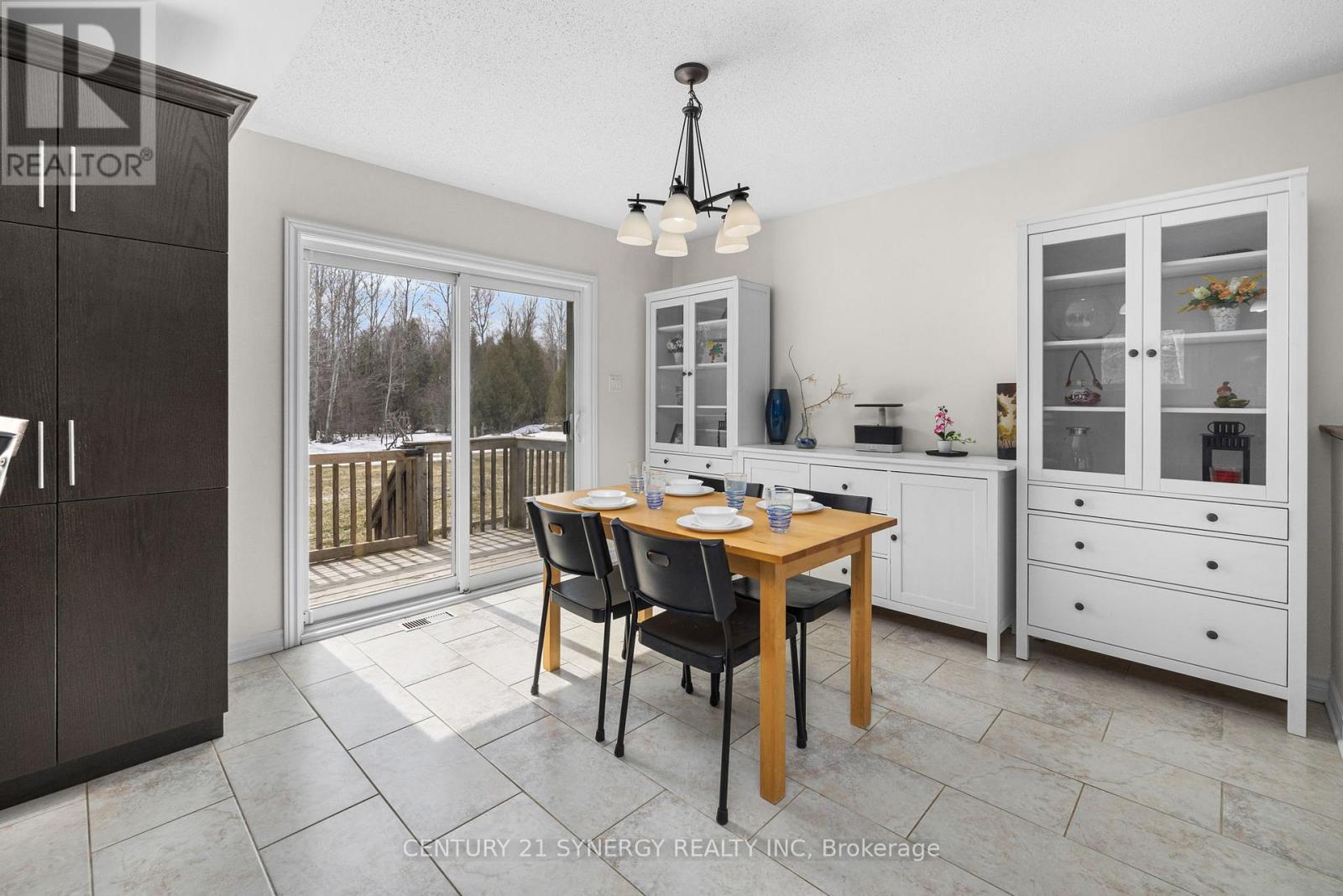 42 EMPRESS DRIVE - 16
