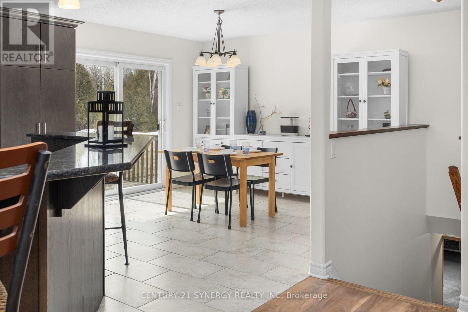 42 EMPRESS DRIVE - 19