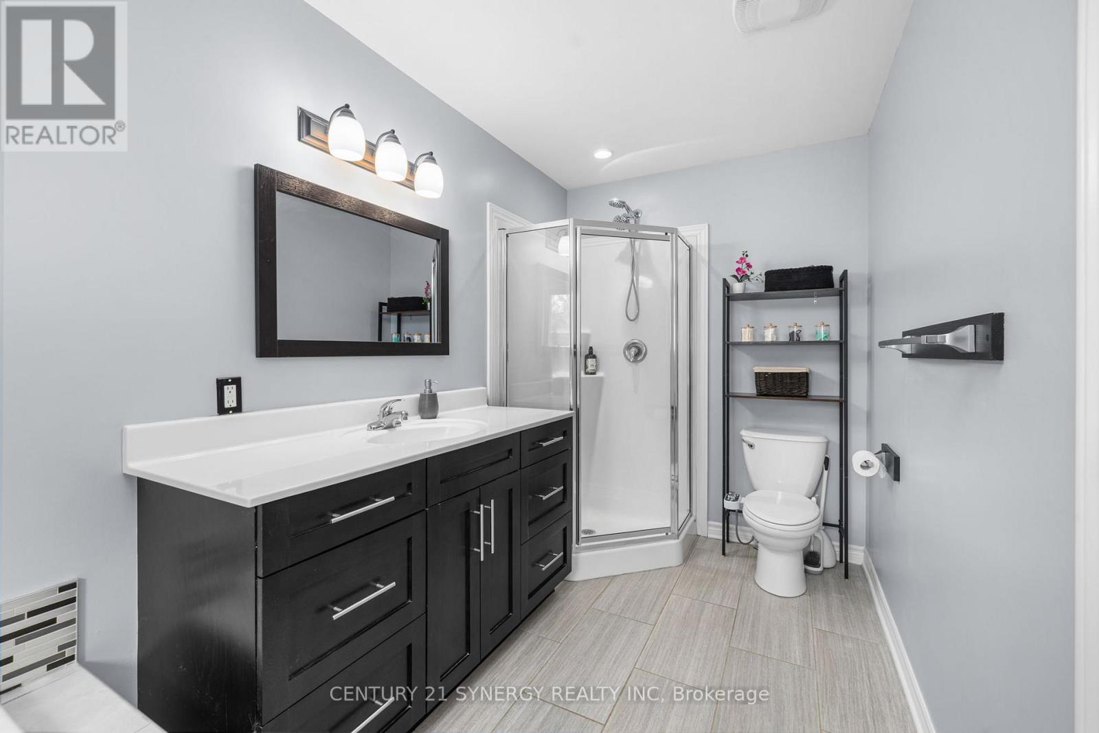 42 EMPRESS DRIVE - 27
