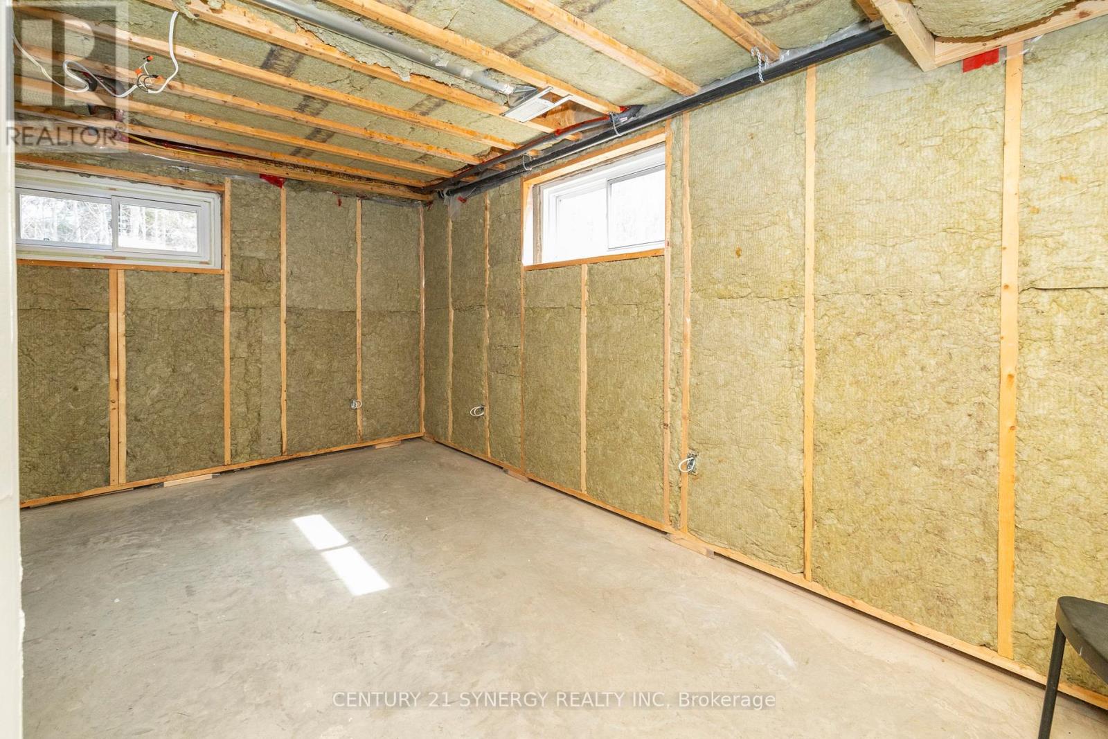 42 EMPRESS DRIVE - 36