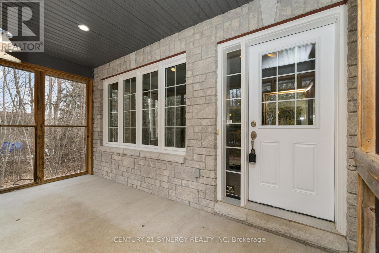 42 EMPRESS DRIVE - 4
